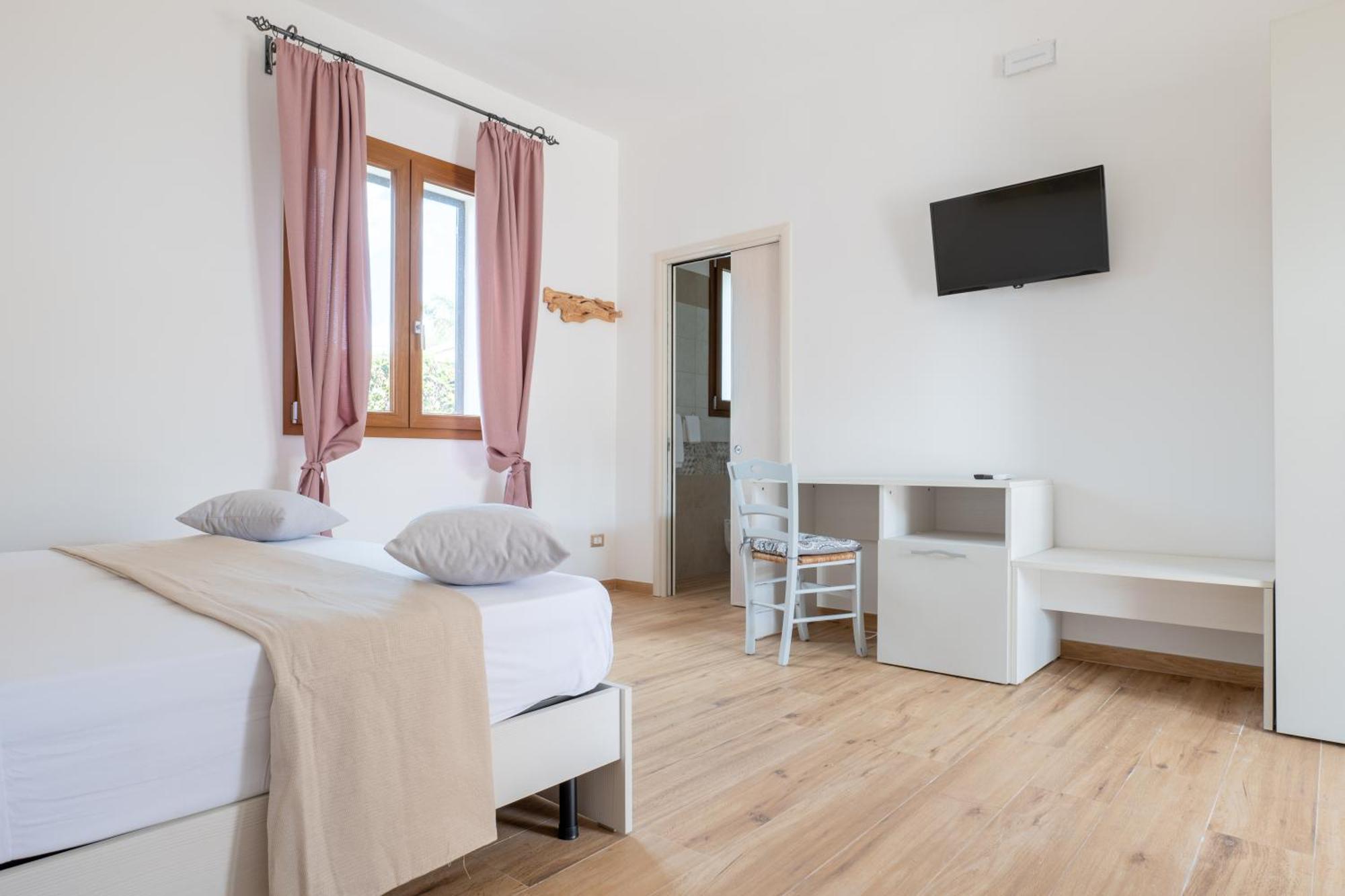 Borgo Specchia Natural Resort Exterior photo