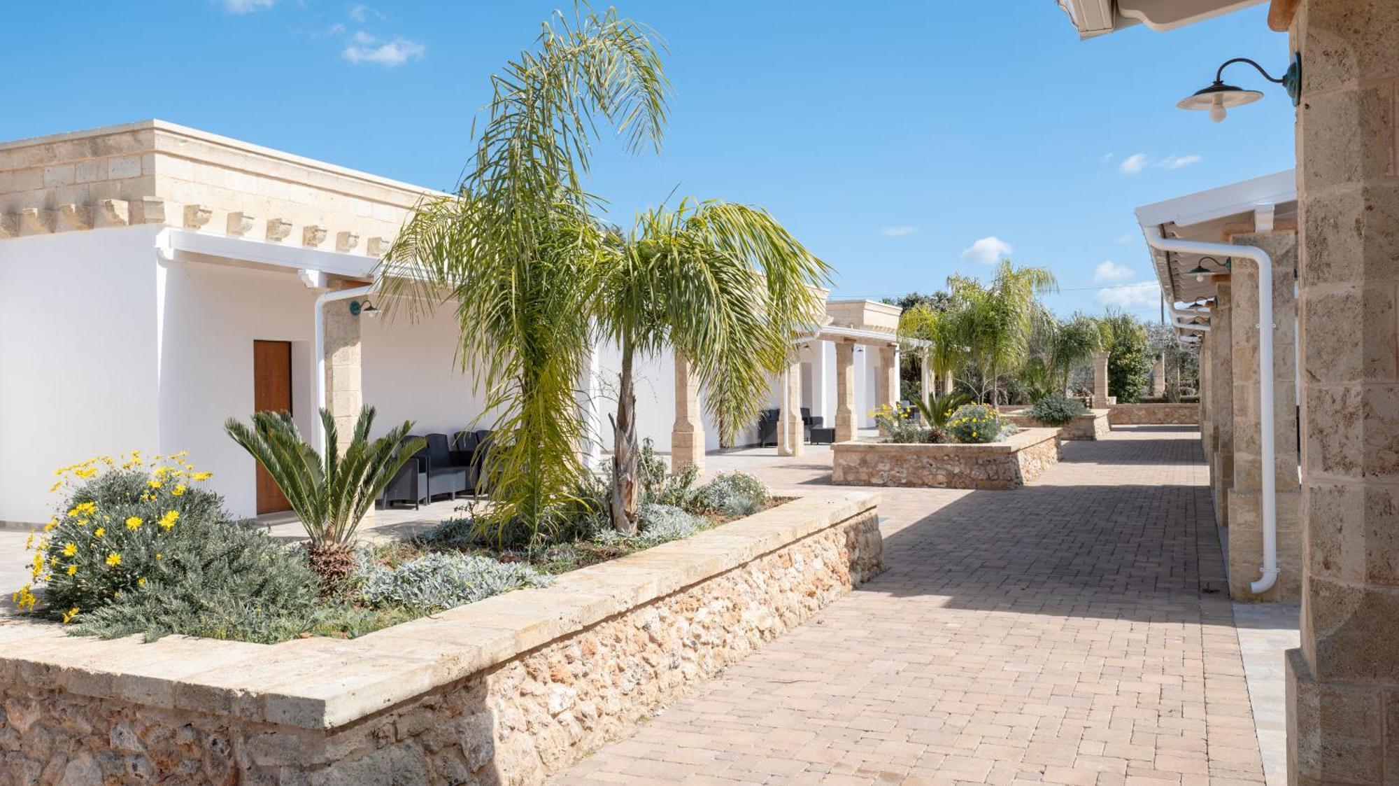 Borgo Specchia Natural Resort Exterior photo